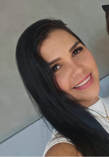 Sabri from Venezuela on camera — women cam chat, one to one
