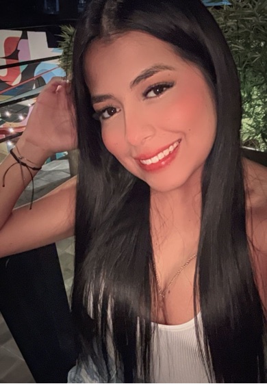 Manu from Peru on camera — women cam chat, one to one